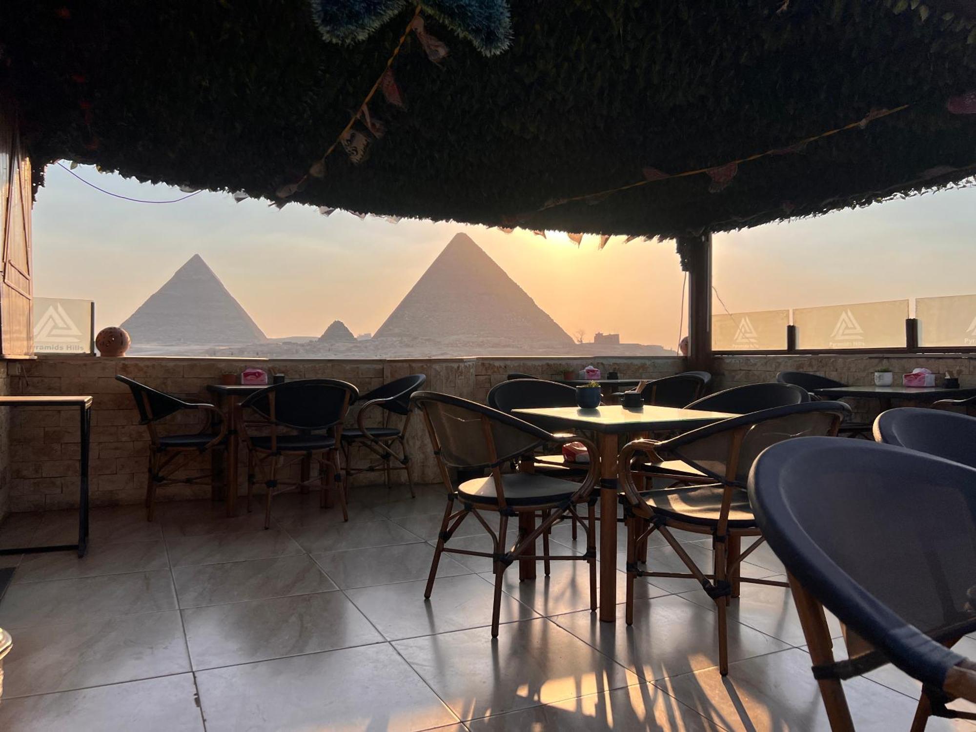 Imhotep Pyramids View Inn Kafret el-Gabal Exterior foto